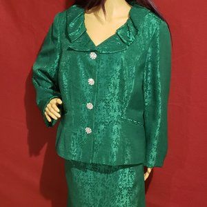 Brand: Ashro Size 20 Emerald Green 2 piece skirt set